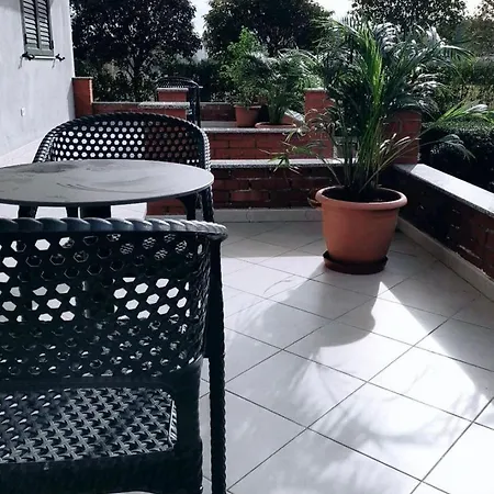Aldesa Apartment *